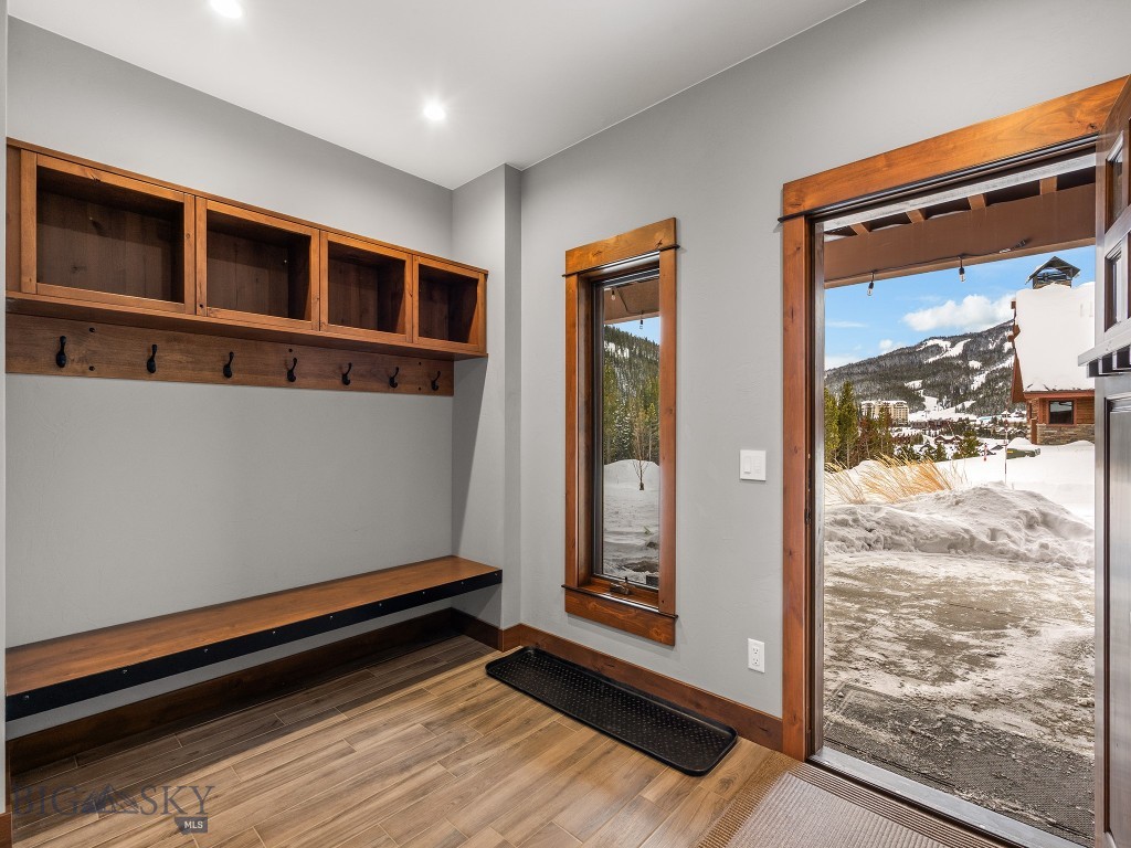 25 Heavy Runner, Big Sky MT 59716