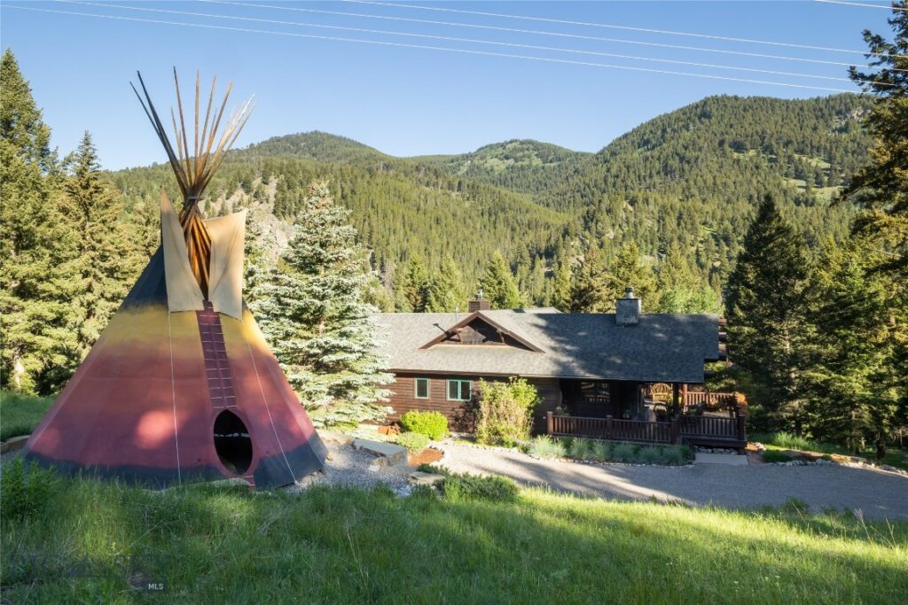 250 Pete’s Way, Big Sky MT 59730