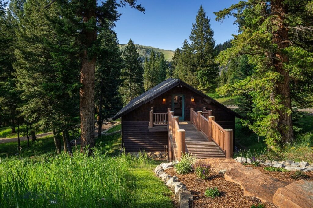 250 Pete’s Way, Big Sky MT 59730