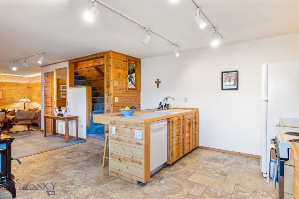 2555 Little Coyote Road, Big Sky MT 59716