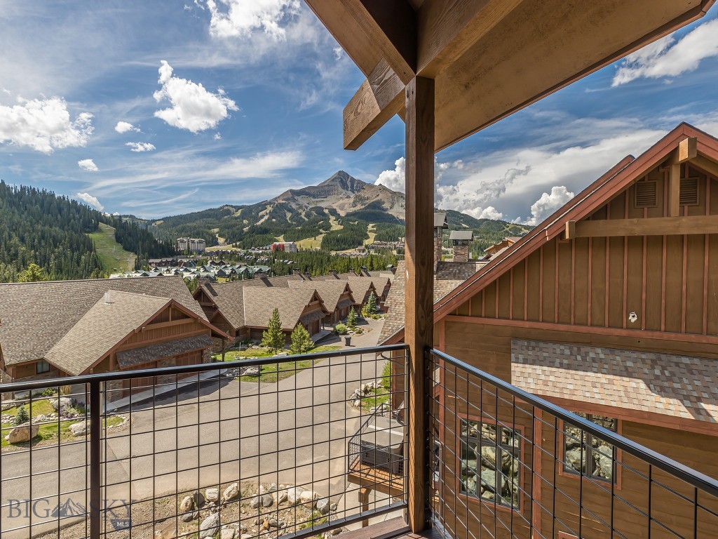 26 Heavy Runner Road, Big Sky MT 59716