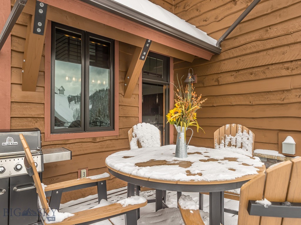 27 Heavy Runner Road, Big Sky MT 59716