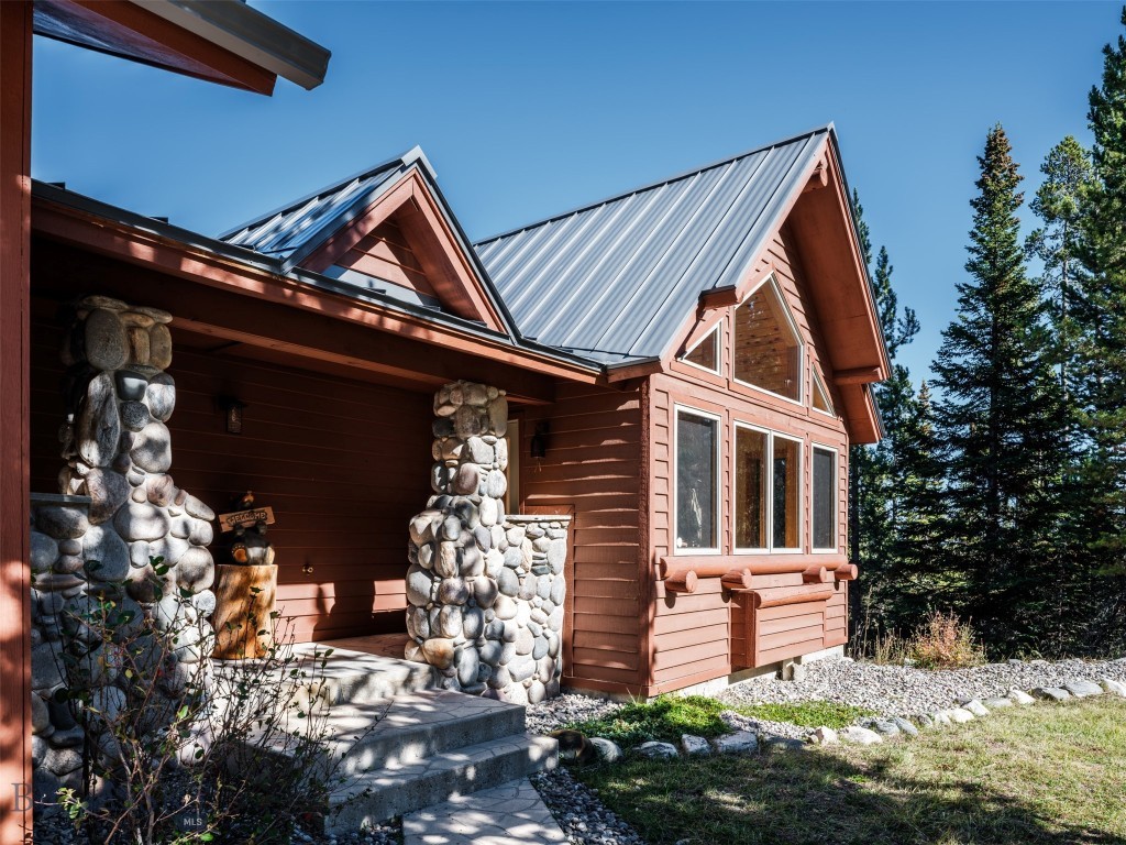27 Low Dog Road, Big Sky MT 59716