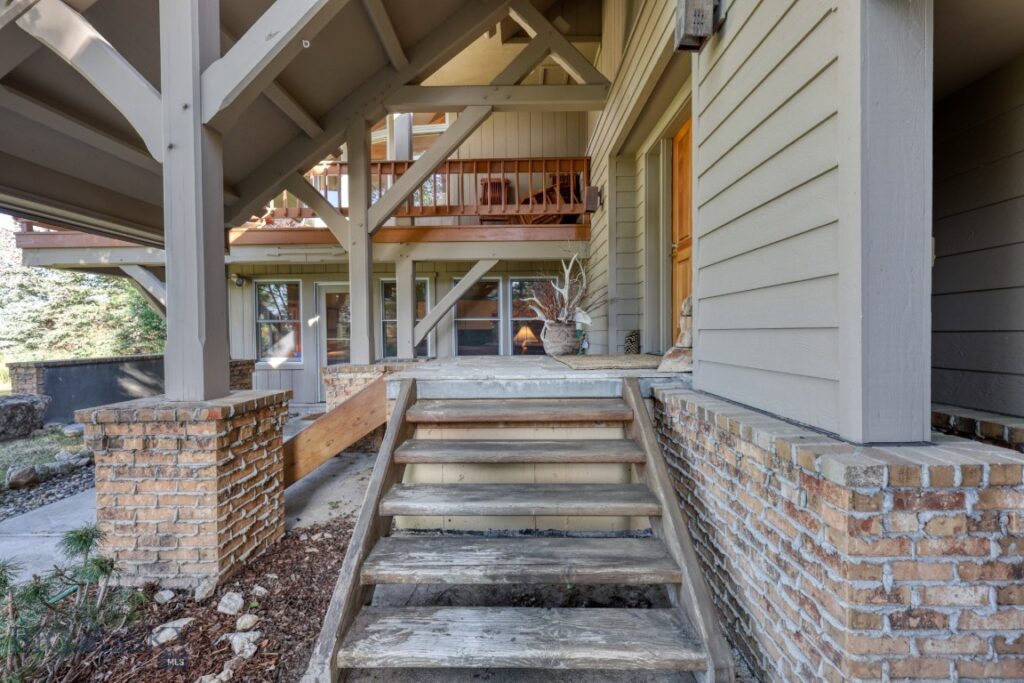 2780 Bobtail Horse Road, Big Sky MT 59716