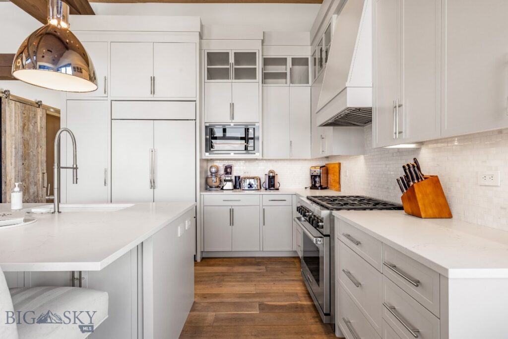 28 Pale Morning Spur, Big Sky MT 59716