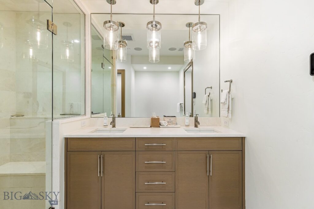 28 Pale Morning Spur, Big Sky MT 59716