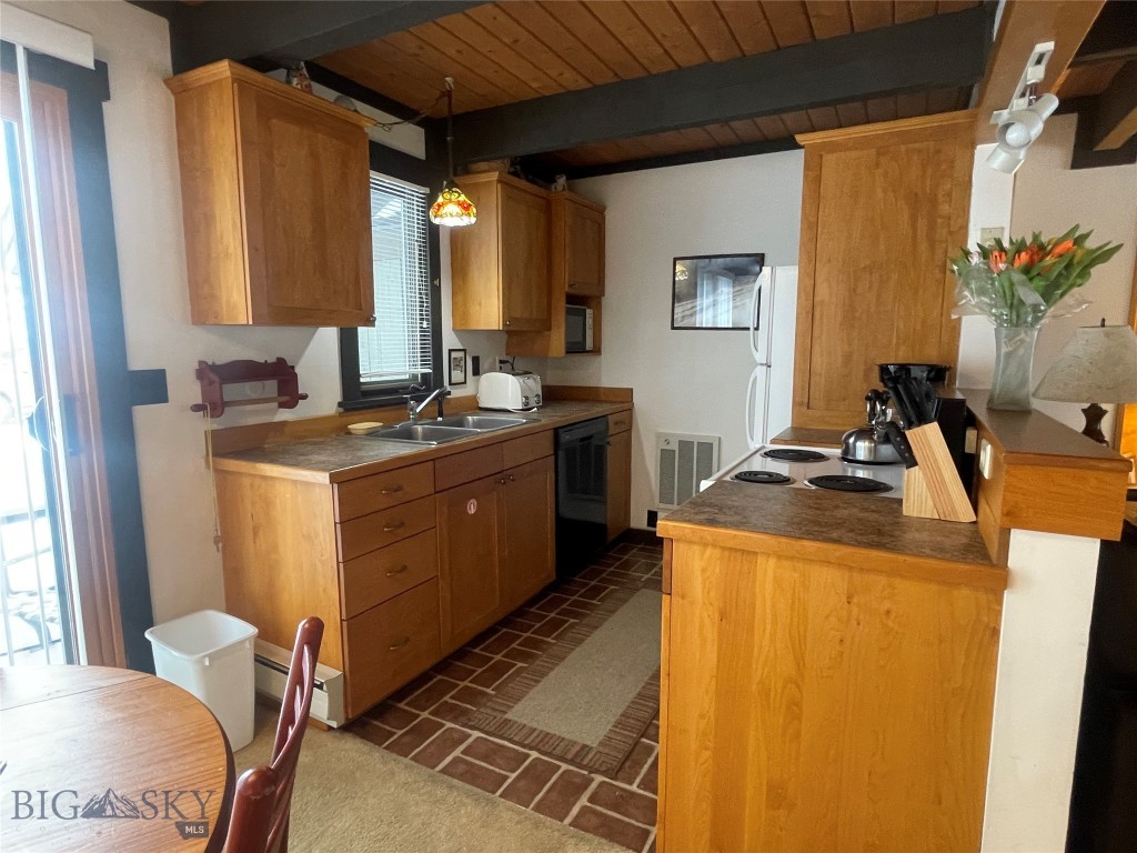 28 Yellowstone Spur, Big Sky MT 59716