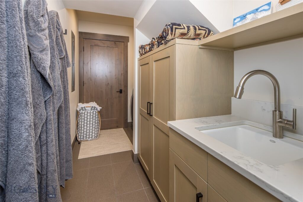 3 Wildwood Road E, Big Sky MT 59716