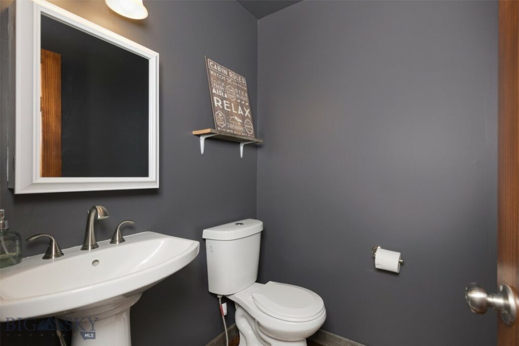 32 Rose Hip Circle, Big Sky MT 59716