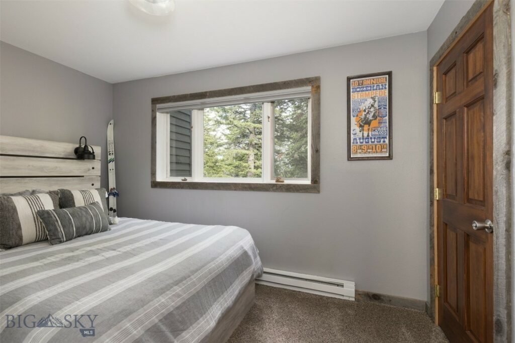 32 Rose Hip Circle, Big Sky MT 59716