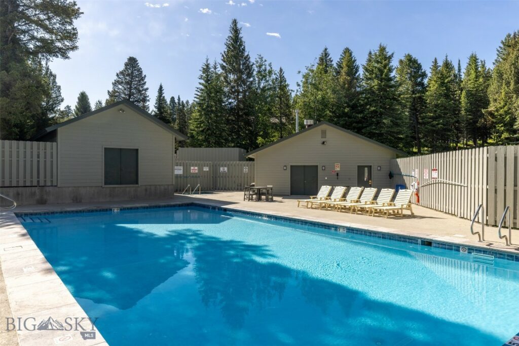 32 Rose Hip Circle, Big Sky MT 59716