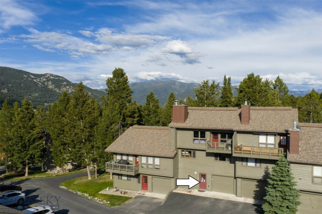 32 Rose Hip Circle, Big Sky MT 59716