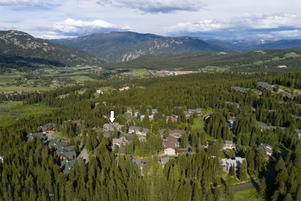 32 Rose Hip Circle, Big Sky MT 59716