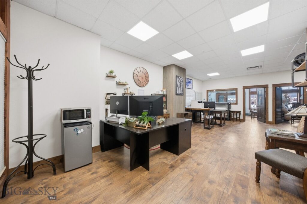 33 Lone Peak Drive, Big Sky MT 59716