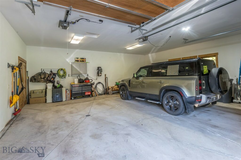 34 Old Barn Road, Big Sky MT 59716