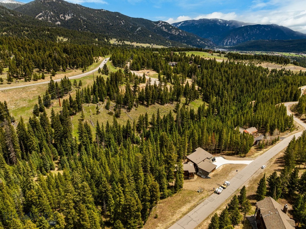 389 Antler Ridge Road, Big Sky MT 59716