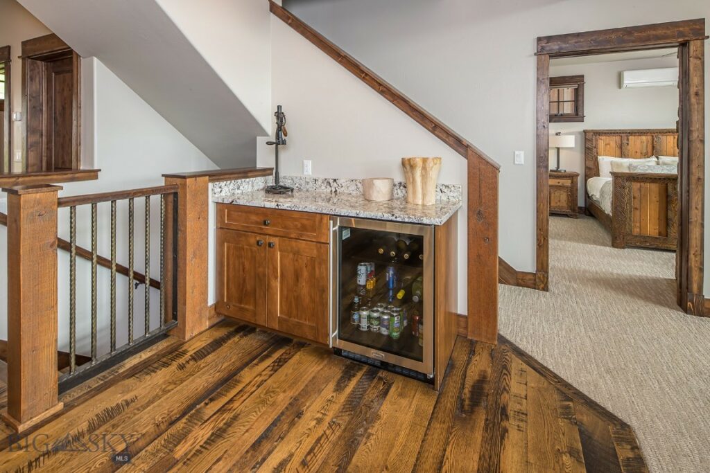 39 Upper Moose Hill, Big Sky MT 59716