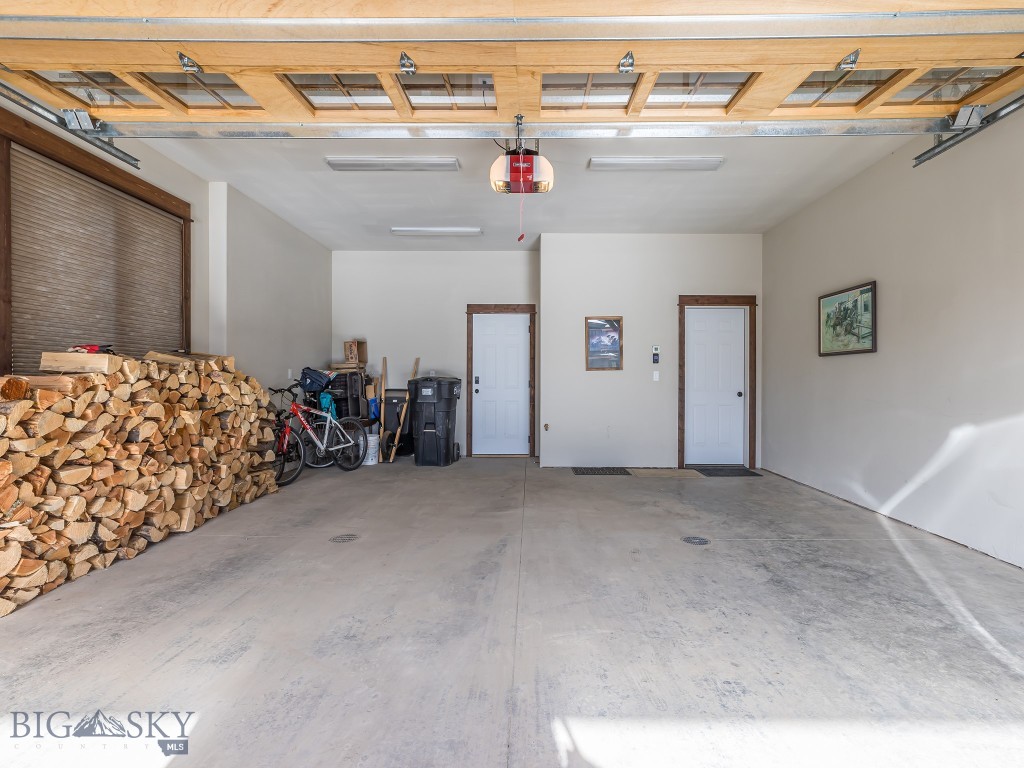 39 Upper Moose Hill, Big Sky MT 59716