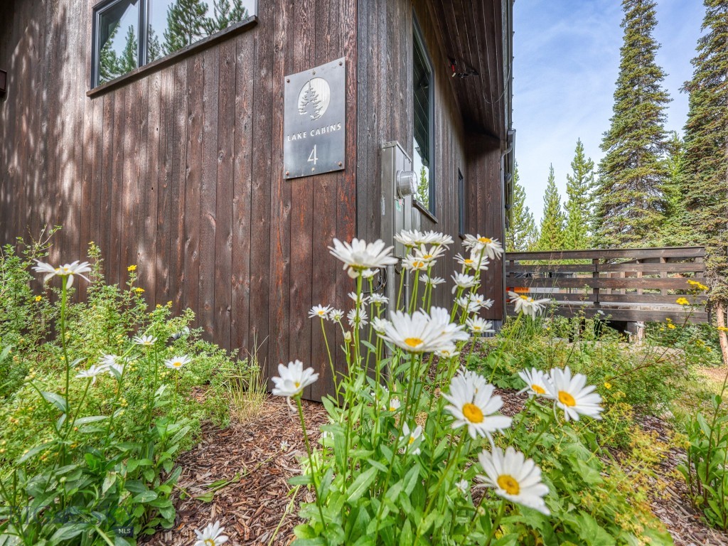 4 Lakewood Drive, Big Sky MT 59716