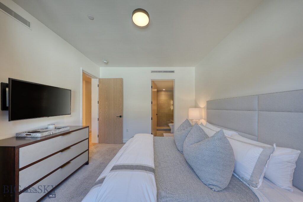 4 Boathouse Way, Big Sky MT 59716