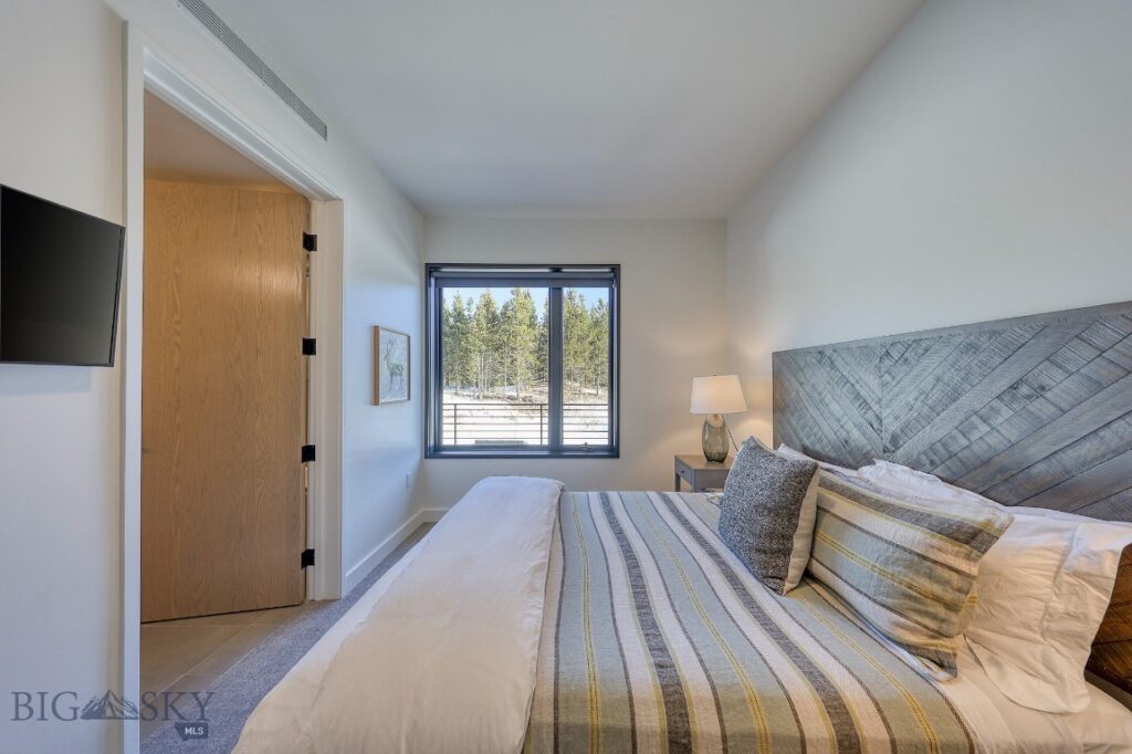 4 Boathouse Way, Big Sky MT 59716