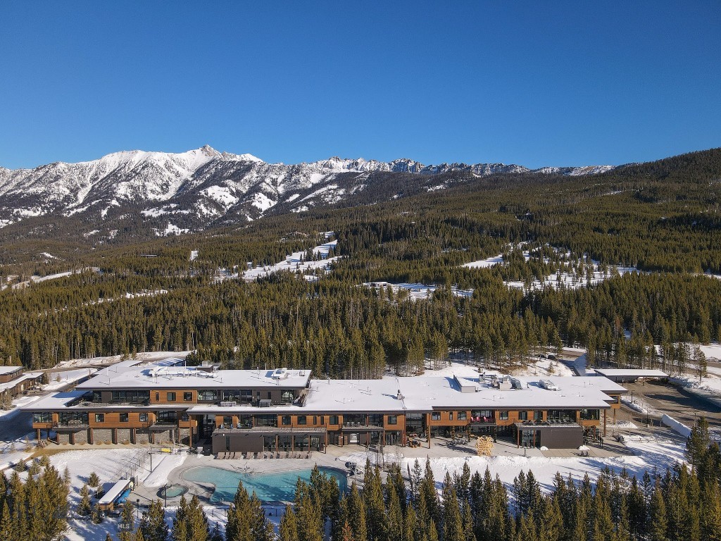 4 Boathouse Way, Big Sky MT 59716