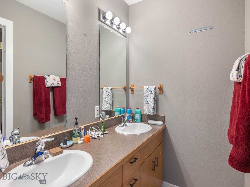 417 Firelight, Big Sky MT 59716