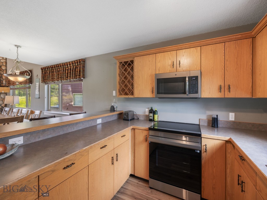417 Firelight, Big Sky MT 59716