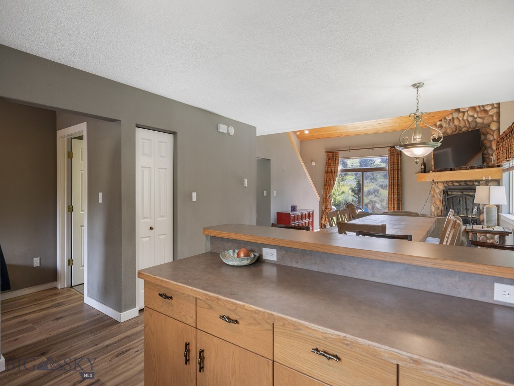 417 Firelight, Big Sky MT 59716
