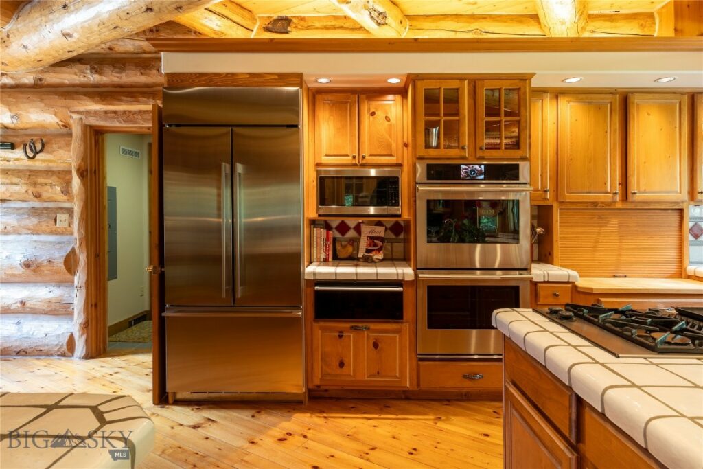 42530 Gallatin Road, Big Sky MT 59716