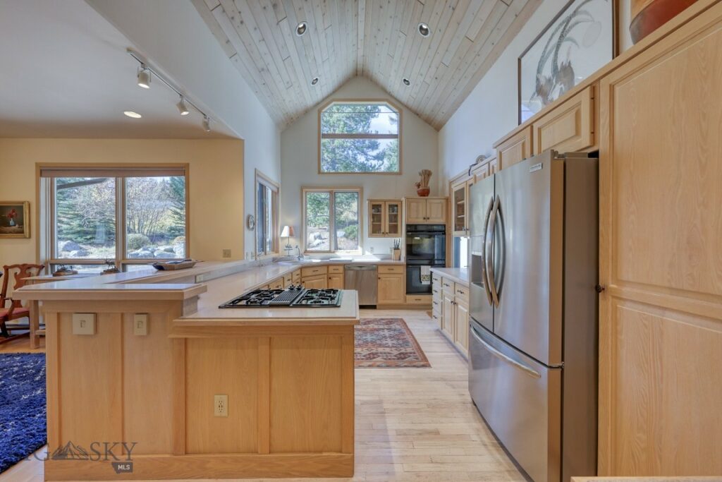 450 Crown Butte Road, Big Sky MT 59716