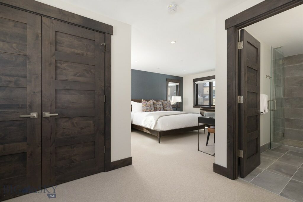 453 Outlook Trail, Big Sky MT 59716