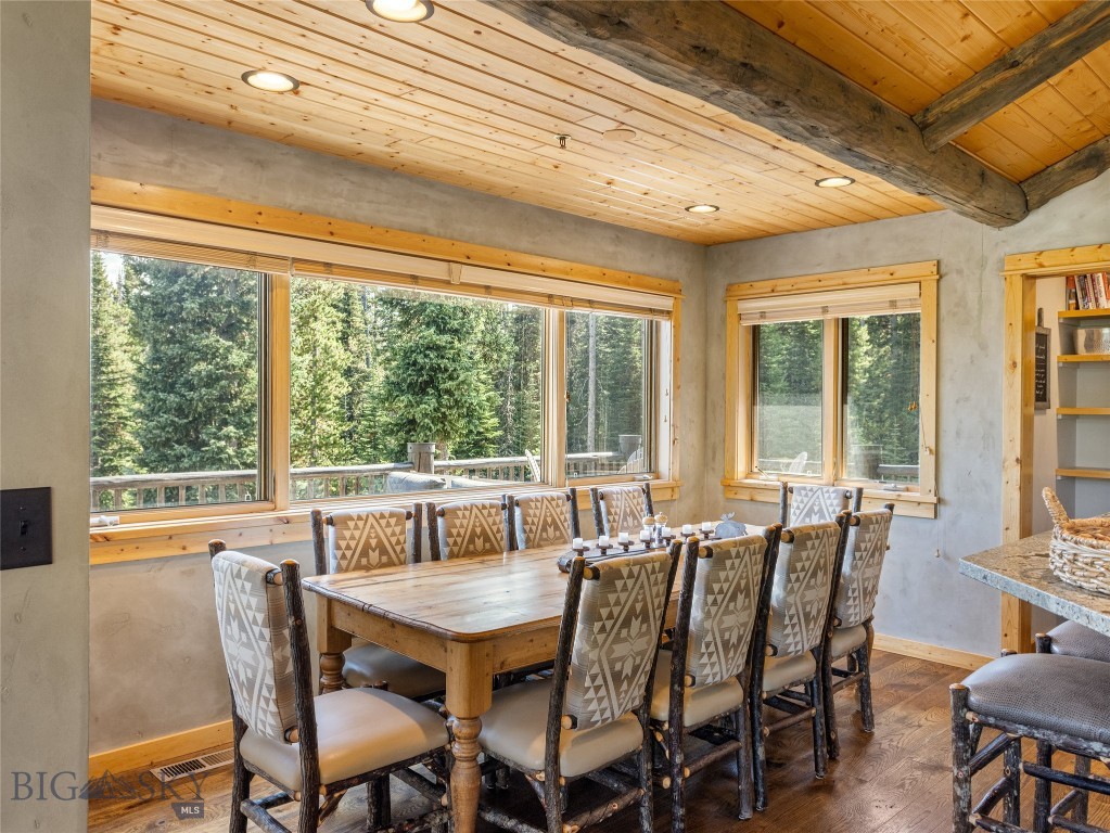 5 Hackamore, Big Sky MT 59716