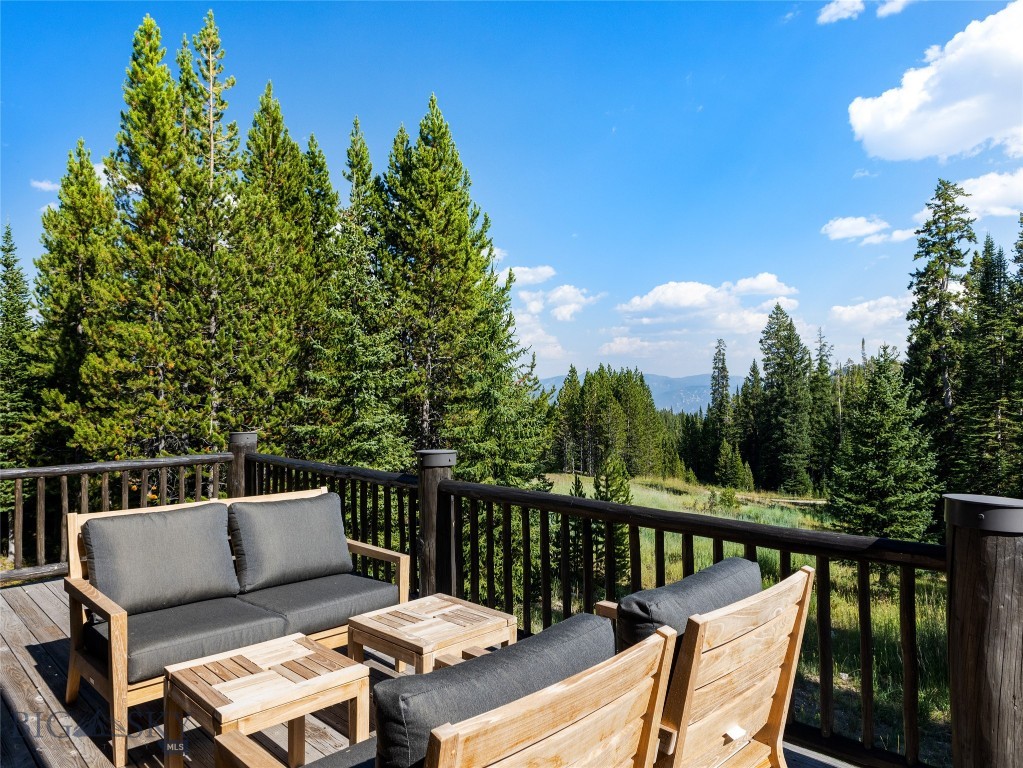 5 Hackamore, Big Sky MT 59716