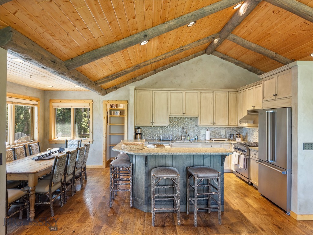 5 Hackamore, Big Sky MT 59716