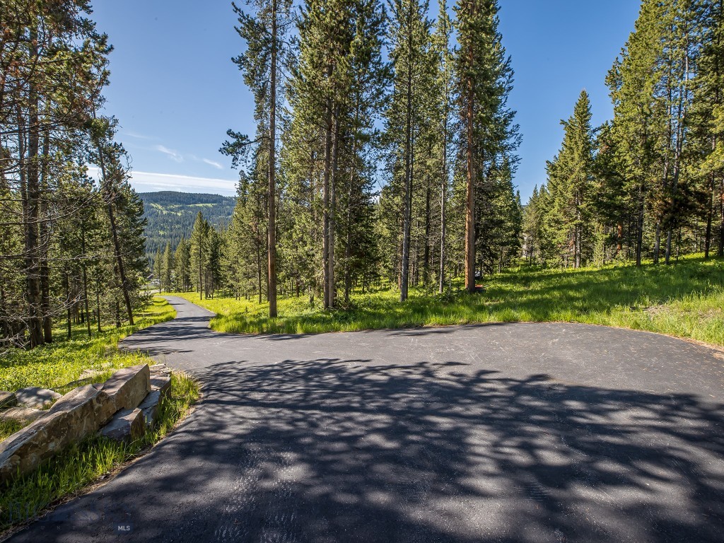 520 Crown Butte Road, Big Sky MT 59716