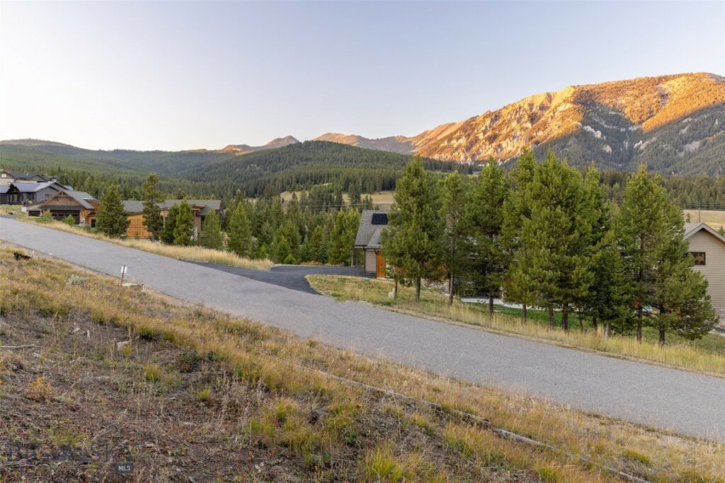525 Fourpoint Road, Big Sky MT 59716