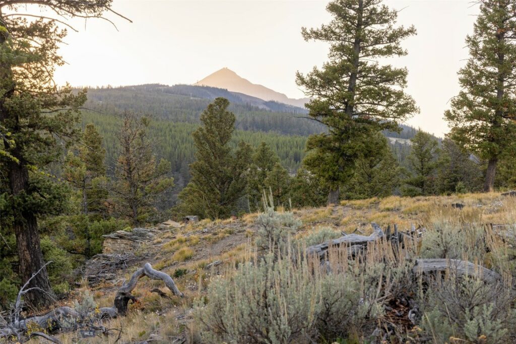 525 Fourpoint Road, Big Sky MT 59716
