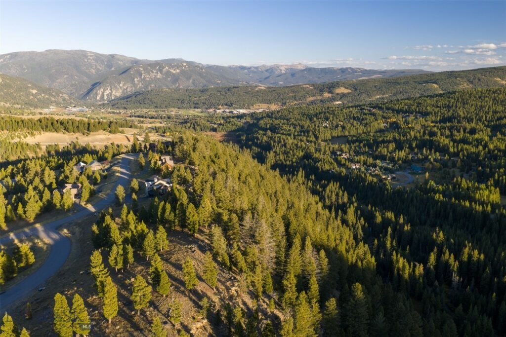 525 Fourpoint Road, Big Sky MT 59716