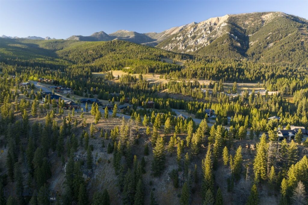 525 Fourpoint Road, Big Sky MT 59716