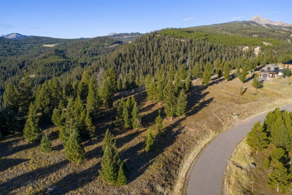 525 Fourpoint Road, Big Sky MT 59716