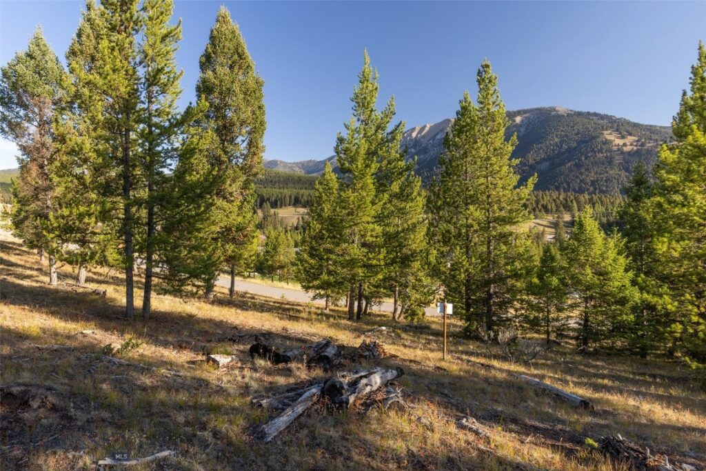 525 Fourpoint Road, Big Sky MT 59716