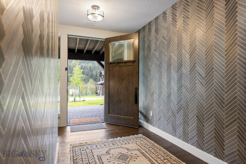 538 Outlook Trail, Big Sky MT 59716