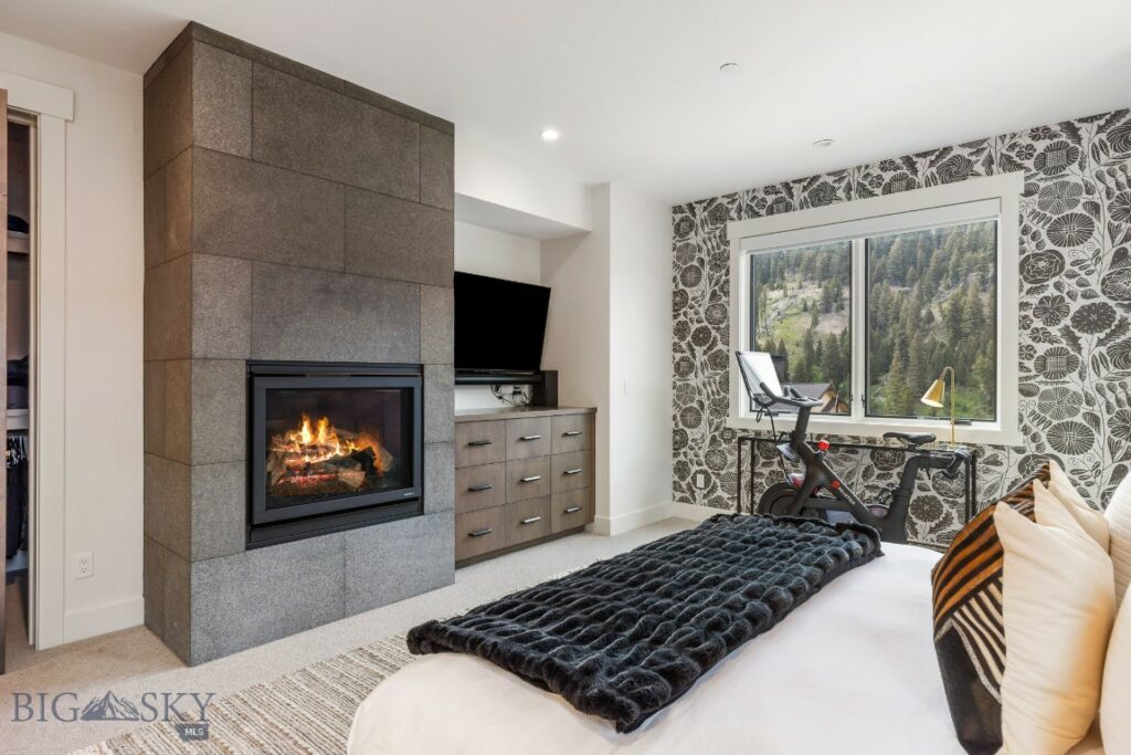 538 Outlook Trail, Big Sky MT 59716