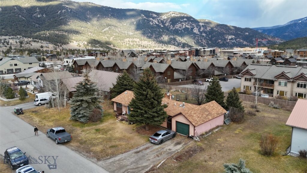 560 Rainbow Trout Run, Big Sky MT 59716