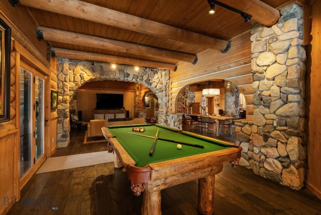 707 Crown Butte Road, Big Sky MT 59716