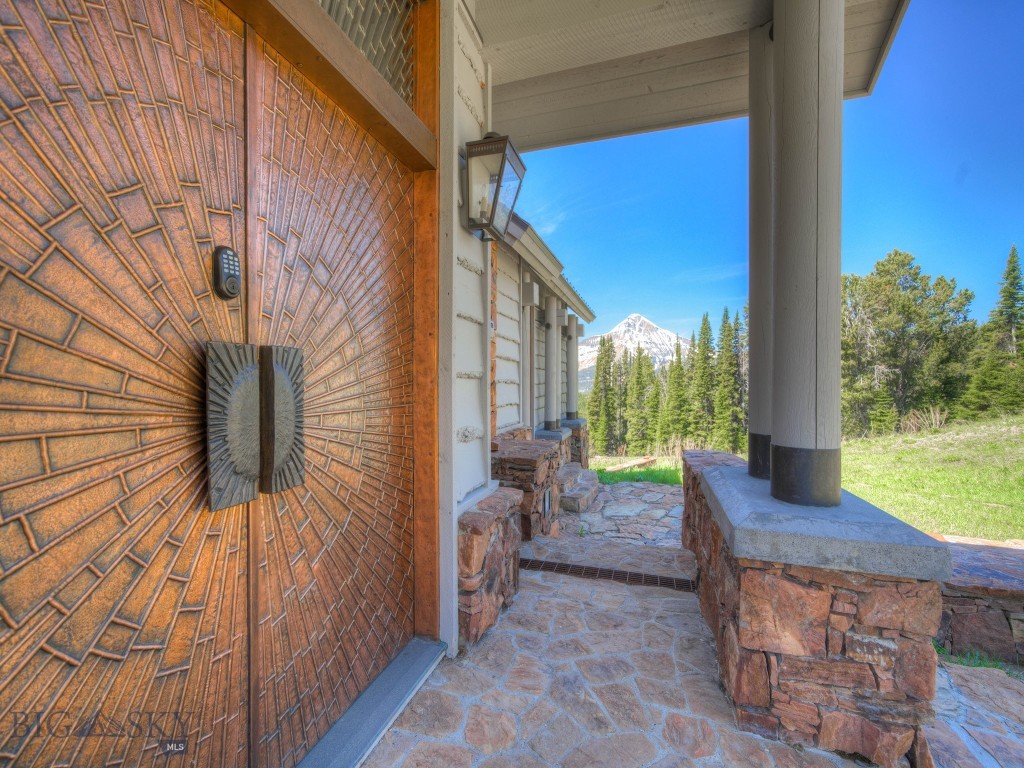 74 Upper Beehive Loop Road, Big Sky MT 59716