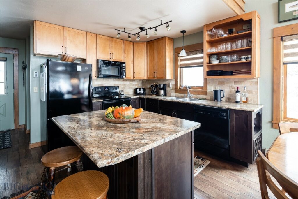 75 Rose Hip Circle, Big Sky MT 59716