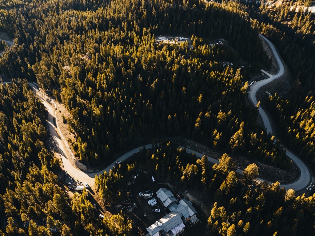 852 Outlook Trail, Big Sky MT 59730