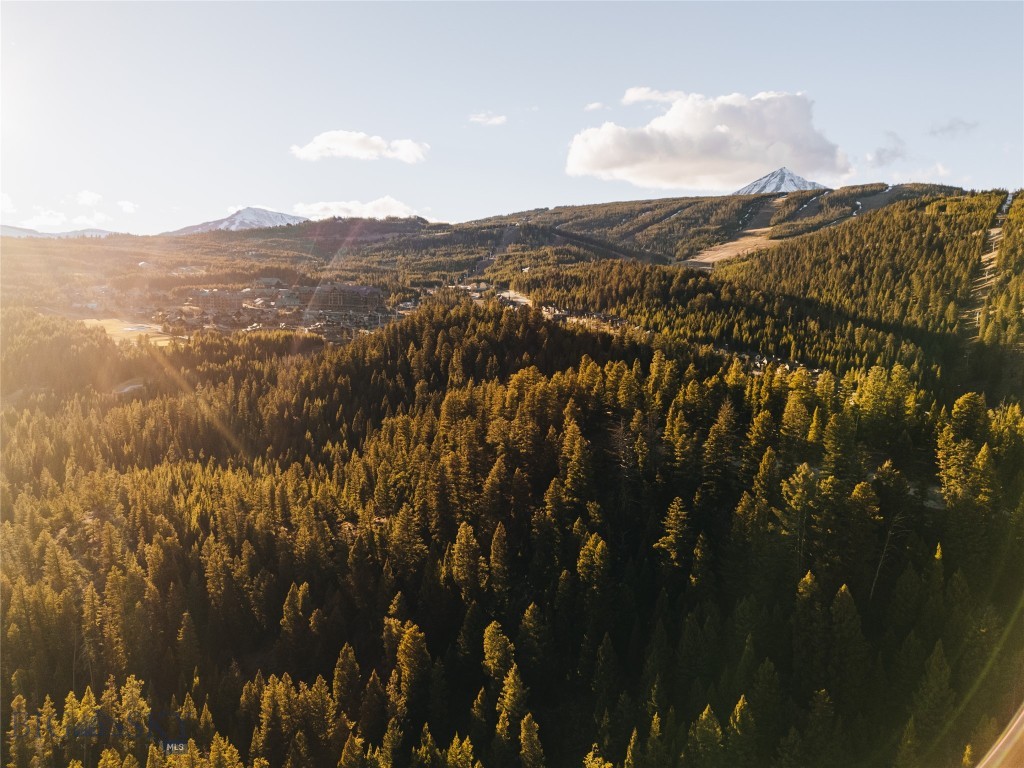 852 Outlook Trail, Big Sky MT 59730